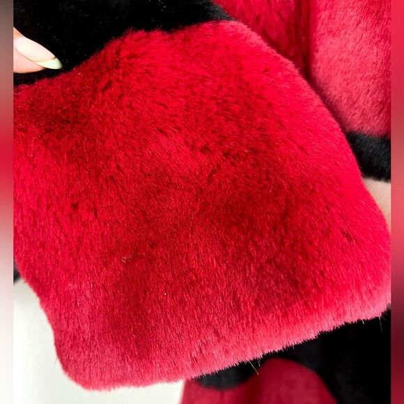 Alice + Olivia Kinsley Oversized Stripe Faux Fur Coat - Picture 5 of 13